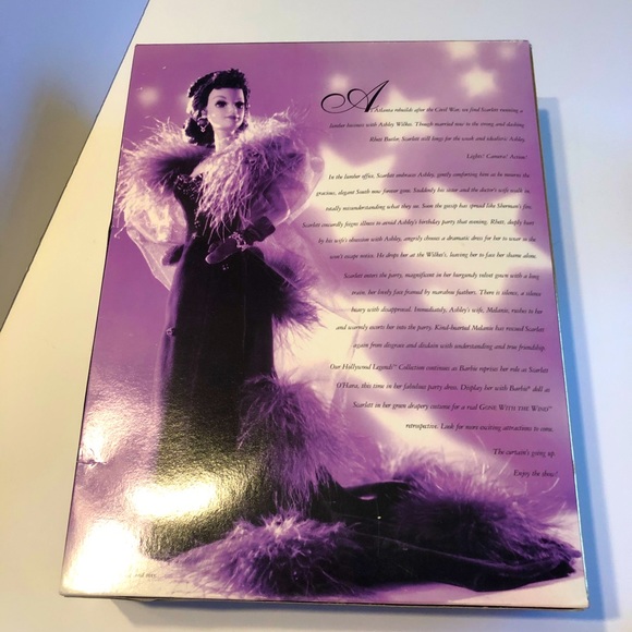 Hollywood Legends Collection Starring Barbie as Scarlett O’Hara - Picture 11 of 15